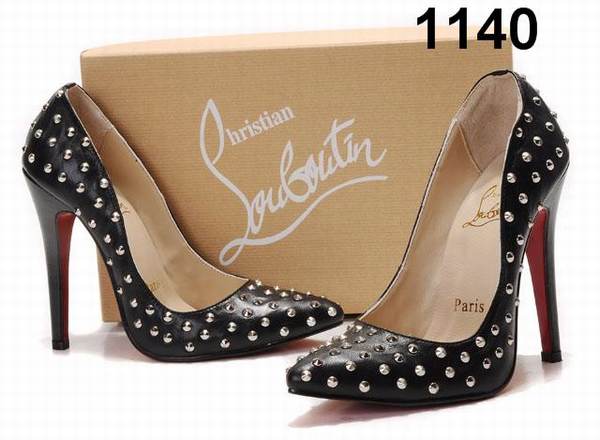 christian louboutin chaussures femmes pas cher